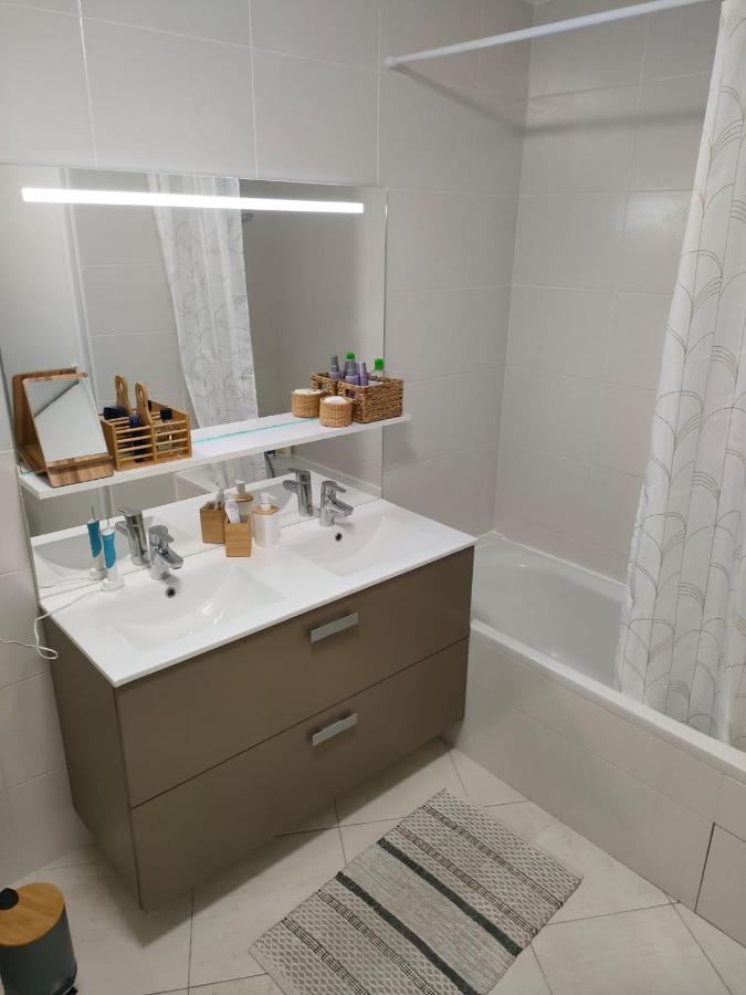 Appartement Aux Minimes La Rochelle  Exteriör bild